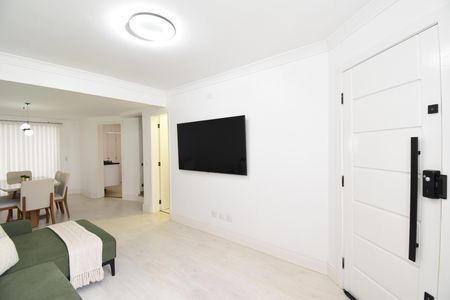 Casa à venda com 211m², 3 quartos e 3 vagasSala 