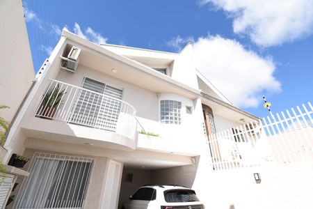 Casa à venda com 211m², 3 quartos e 3 vagasÁrea externa