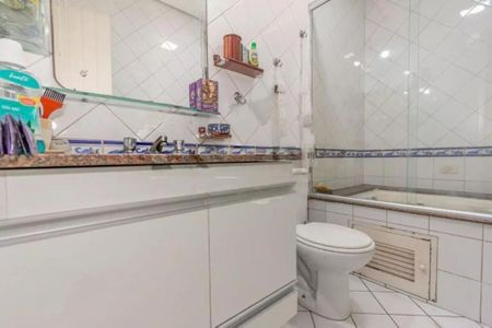 Casa à venda com 3 quartos, 200m² em Campo Belo, São Paulo