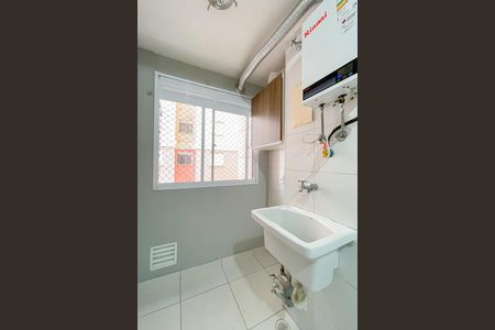 Apartamento à venda com 48m², 2 quartos e 1 vaga Apartamento à venda com 48m², 2 quartos e 1 vagaCozinha e Área de Serviço
