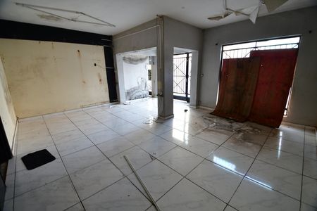 Sala de casa para alugar com 6 quartos, 320m² em Centro, Campinas