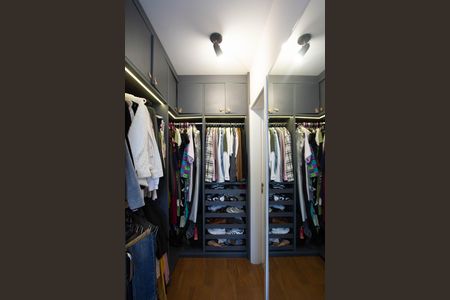 Apartamento à venda com 112m², 3 quartos e 2 vagas Apartamento à venda com 112m², 3 quartos e 2 vagasSuíte