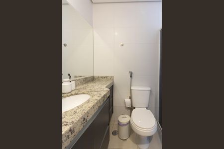 Apartamento à venda com 112m², 3 quartos e 2 vagas Apartamento à venda com 112m², 3 quartos e 2 vagasBanheiro da Suíte