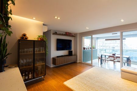 Sala de apartamento à venda com 3 quartos, 112m² em Vila Olímpia, São Paulo