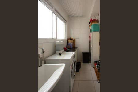 Apartamento à venda com 112m², 3 quartos e 2 vagas Apartamento à venda com 112m², 3 quartos e 2 vagasÁrea de Serviço