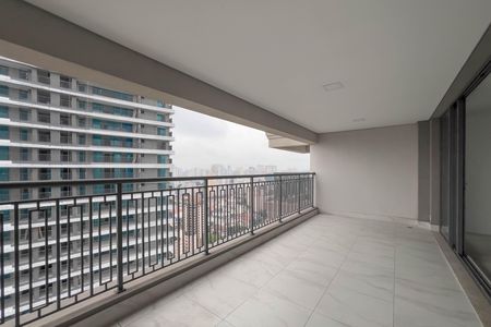 Apartamento à venda com 132m², 3 quartos e 2 vagas Apartamento à venda com 132m², 3 quartos e 2 vagasVaranda