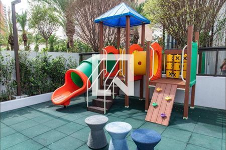 Apartamento à venda com 132m², 3 quartos e 2 vagas Apartamento à venda com 132m², 3 quartos e 2 vagasPlayground