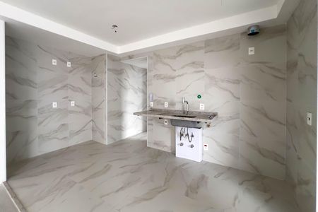 Apartamento à venda com 132m², 3 quartos e 2 vagas Apartamento à venda com 132m², 3 quartos e 2 vagasCozinha e área de serviço