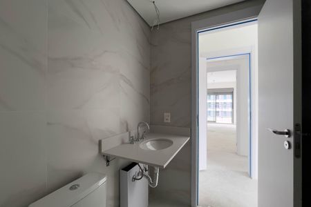 Apartamento à venda com 132m², 3 quartos e 2 vagas Apartamento à venda com 132m², 3 quartos e 2 vagasBanheiro do quarto 2