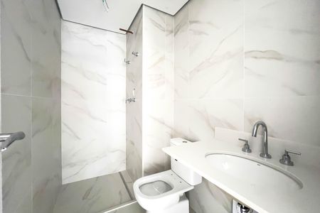 Apartamento à venda com 132m², 3 quartos e 2 vagas Apartamento à venda com 132m², 3 quartos e 2 vagasBanheiro do quarto 2