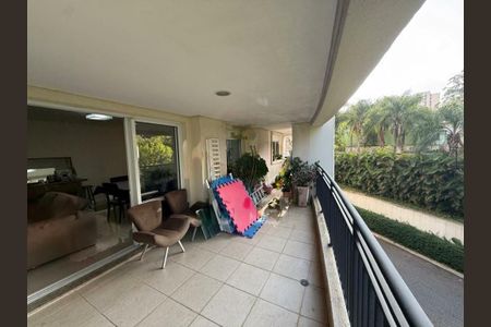 Apartamento à venda com 167m², 4 quartos e 2 vagas