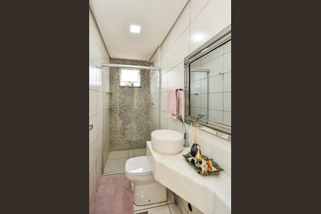 Apartamento à venda com 56m², 2 quartos e 2 vagas Apartamento à venda com 56m², 2 quartos e 2 vagasBanheiro Social