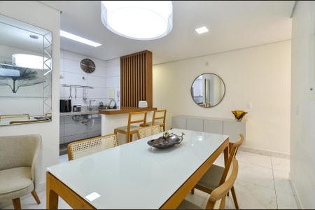 Apartamento à venda com 56m², 2 quartos e 2 vagas Apartamento à venda com 56m², 2 quartos e 2 vagasSala Ambientes