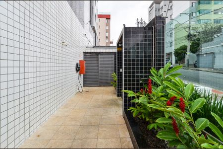 Apartamento à venda com 56m², 2 quartos e 2 vagas Apartamento à venda com 56m², 2 quartos e 2 vagasEntrada