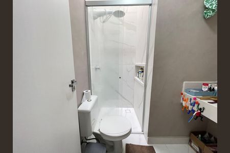 Casa à venda com 110m², 2 quartos e 2 vagasBanheiro 1