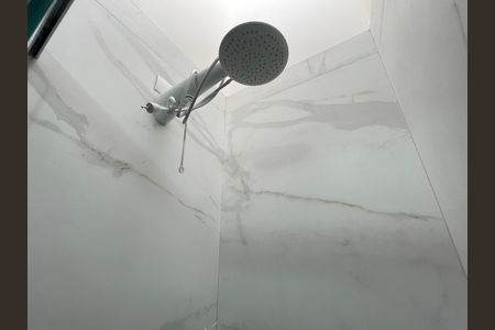 Casa à venda com 110m², 2 quartos e 2 vagasBanheiro 1