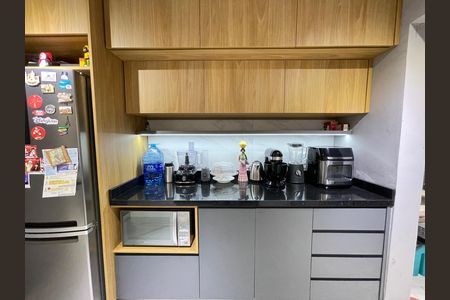 Casa à venda com 110m², 2 quartos e 2 vagasCozinha 