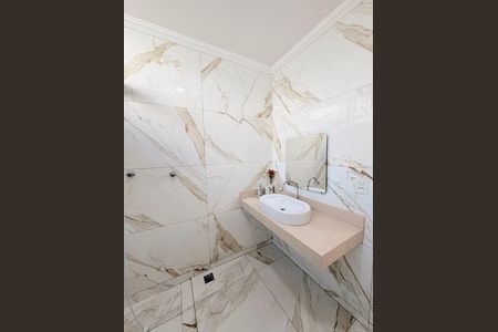 Casa à venda com 496m², 4 quartos e 4 vagasBanheiro Social