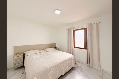 Casa à venda com 496m², 4 quartos e 4 vagasSuíte