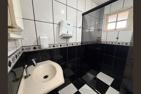 Casa à venda com 496m², 4 quartos e 4 vagasBanheiro - Edícula