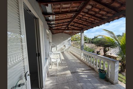 Casa à venda com 496m², 4 quartos e 4 vagasFrente - Edícula
