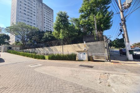 Apartamento para alugar com 46m², 2 quartos e 1 vaga Apartamento para alugar com 46m², 2 quartos e 1 vagaFachada