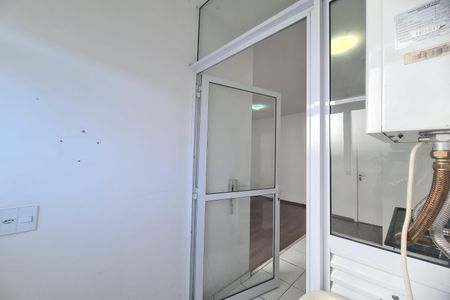 Apartamento para alugar com 46m², 2 quartos e 1 vaga Apartamento para alugar com 46m², 2 quartos e 1 vagaÁrea de Serviço