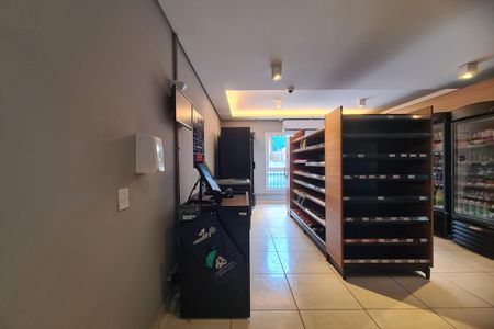 Apartamento para alugar com 46m², 2 quartos e 1 vaga Apartamento para alugar com 46m², 2 quartos e 1 vagaÁrea comum - Mini mercado