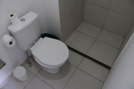 Banheiro de apartamento para alugar com 1 quarto, 25m² em Barra Funda, São Paulo