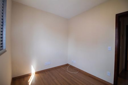 Apartamento para alugar com 46m², 3 quartos e 1 vaga Apartamento para alugar com 46m², 3 quartos e 1 vagaQuarto 02