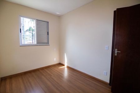 Apartamento para alugar com 46m², 3 quartos e 1 vaga Apartamento para alugar com 46m², 3 quartos e 1 vagaQuarto 01