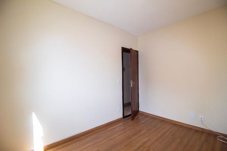 Apartamento para alugar com 46m², 3 quartos e 1 vaga Apartamento para alugar com 46m², 3 quartos e 1 vagaQuarto 01