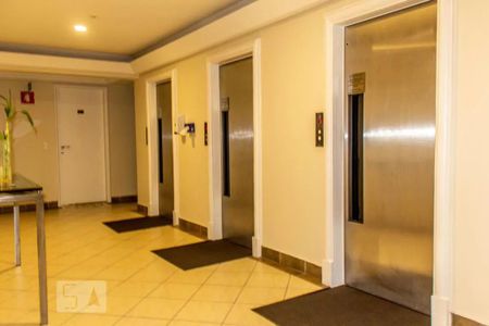 Apartamento para alugar com 39m², 1 quarto e 1 vaga Apartamento para alugar com 39m², 1 quarto e 1 vagaÁrea comum - Elevadores