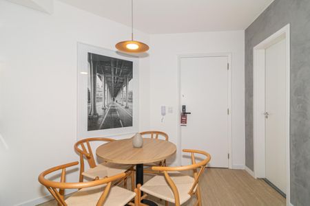 Apartamento para alugar com 39m², 1 quarto e 1 vaga Apartamento para alugar com 39m², 1 quarto e 1 vagaSala de Jantar