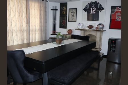Apartamento à venda com 242m², 4 quartos e 3 vagasSala