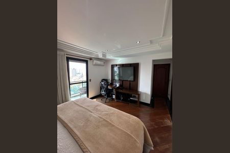 Apartamento à venda com 242m², 4 quartos e 3 vagas Apartamento à venda com 242m², 4 quartos e 3 vagasSuíte