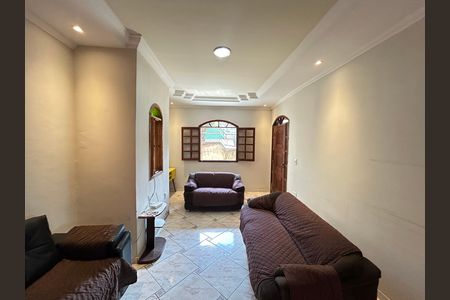 Casa à venda com 88m², 3 quartos e 3 vagas