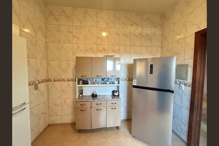 Casa à venda com 88m², 3 quartos e 3 vagas