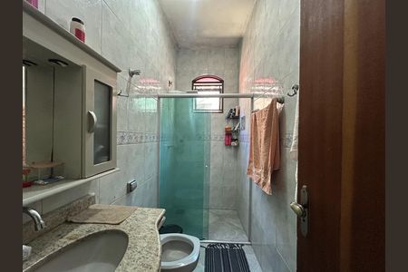 Casa à venda com 88m², 3 quartos e 3 vagas