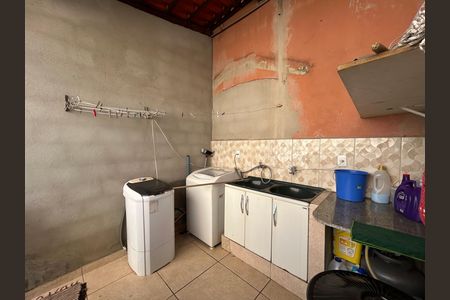 Casa à venda com 88m², 3 quartos e 3 vagas