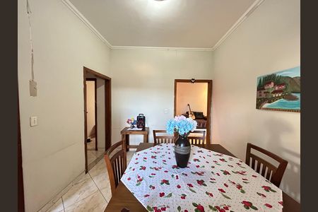 Casa à venda com 88m², 3 quartos e 3 vagas