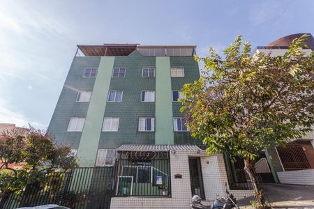 Apartamento para alugar com 68m², 3 quartos e 2 vagas Apartamento para alugar com 68m², 3 quartos e 2 vagasFachada