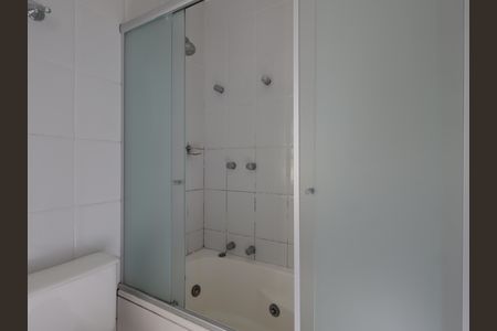 Casa de condomínio à venda com 245m², 4 quartos e 3 vagasBanheiro da Suíte 1