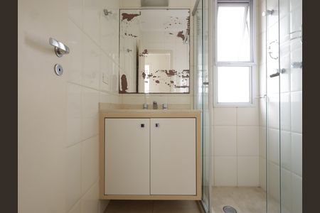 Casa de condomínio à venda com 245m², 4 quartos e 3 vagasBanheiro