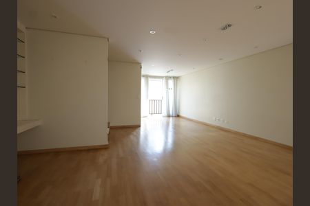 Casa de condomínio à venda com 245m², 4 quartos e 3 vagasSala