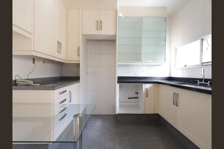 Casa de condomínio à venda com 245m², 4 quartos e 3 vagasCozinha