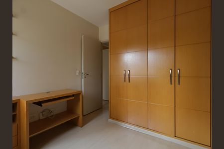 Casa de condomínio à venda com 245m², 4 quartos e 3 vagasQuarto 1