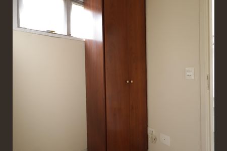 Casa de condomínio à venda com 245m², 4 quartos e 3 vagasQuarto de Serviço