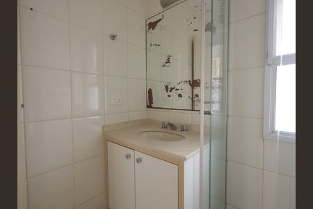 Casa de condomínio à venda com 245m², 4 quartos e 3 vagasBanheiro