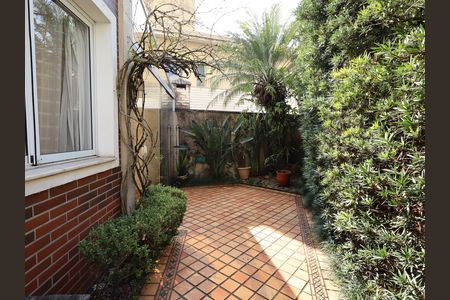 Casa de condomínio à venda com 245m², 4 quartos e 3 vagasJardim